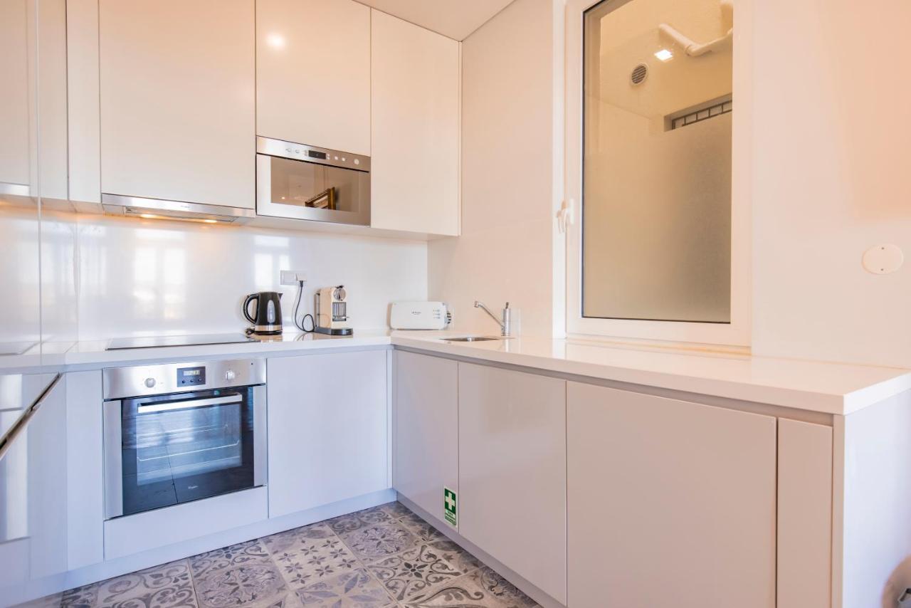 Castelo Design Aparment W/ Balcony & Super View By Lovelystay 리스본 외부 사진